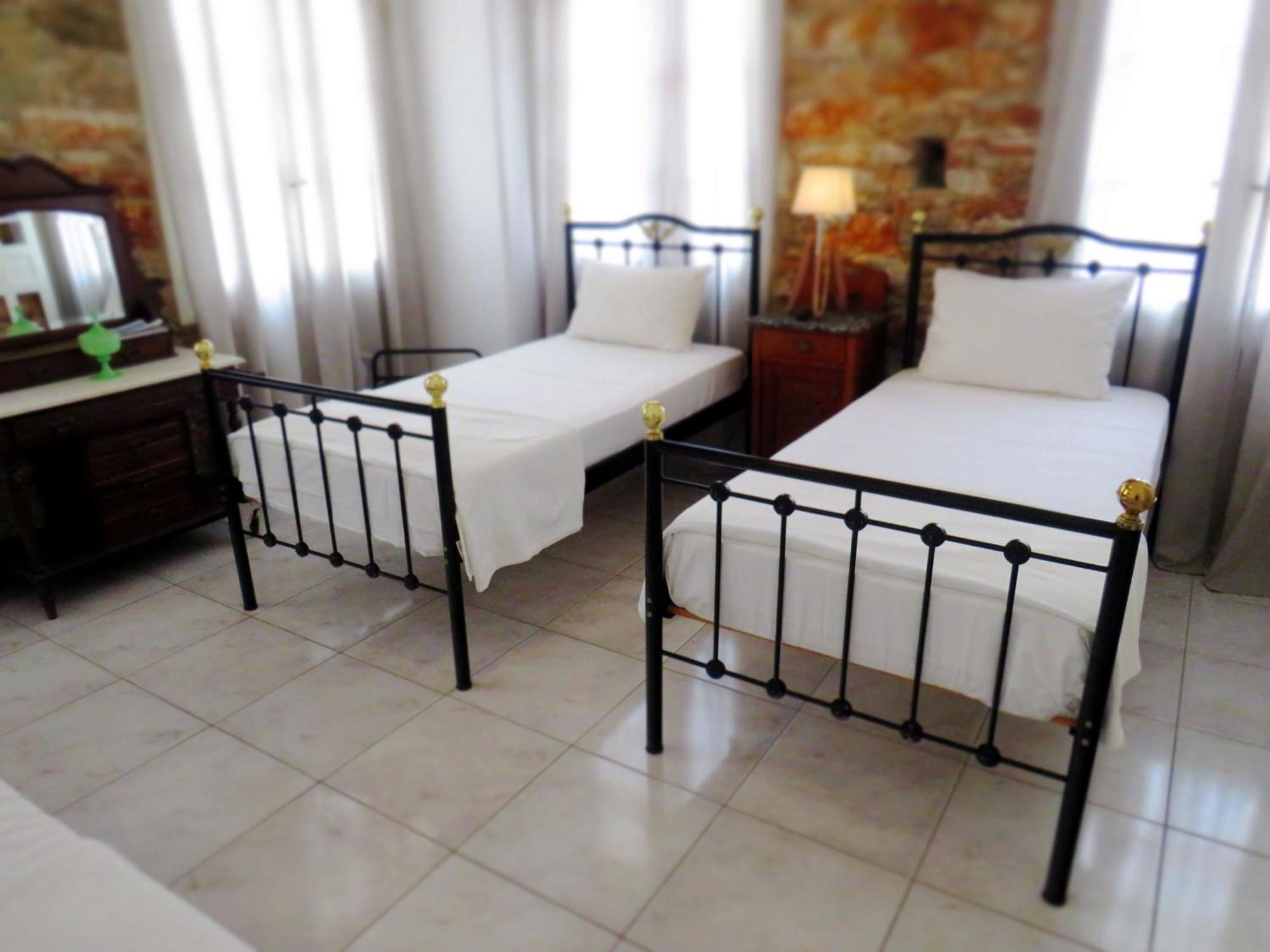 Axilleion Guest House Ermoúpoli Extérieur photo